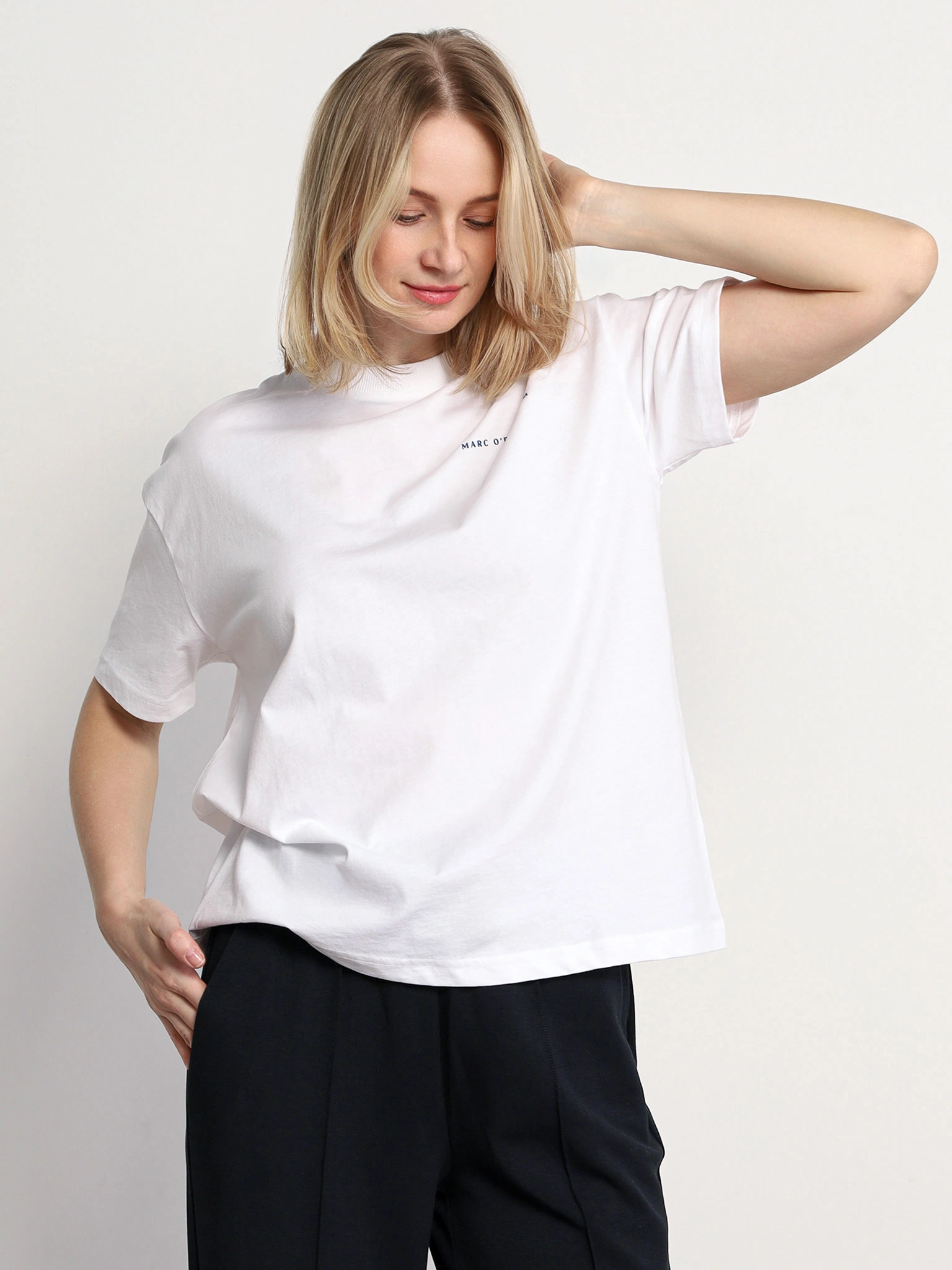 Футболка белого цвета из хлопка 